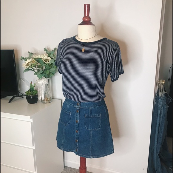 American Eagle Outfitters Tops - Blue and white t shirt